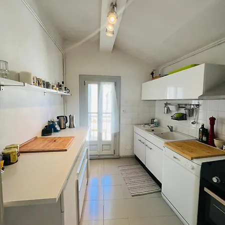 Apartment Grand Au Centre De L'ecusson *